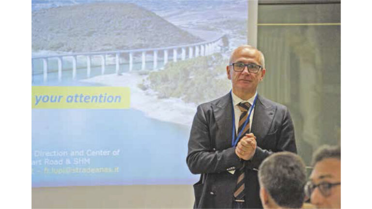 Il Prof. Francesco Canestrari dell’Università Politecnica delle Marche durante l’apertura dei lavori della Winter School 2022